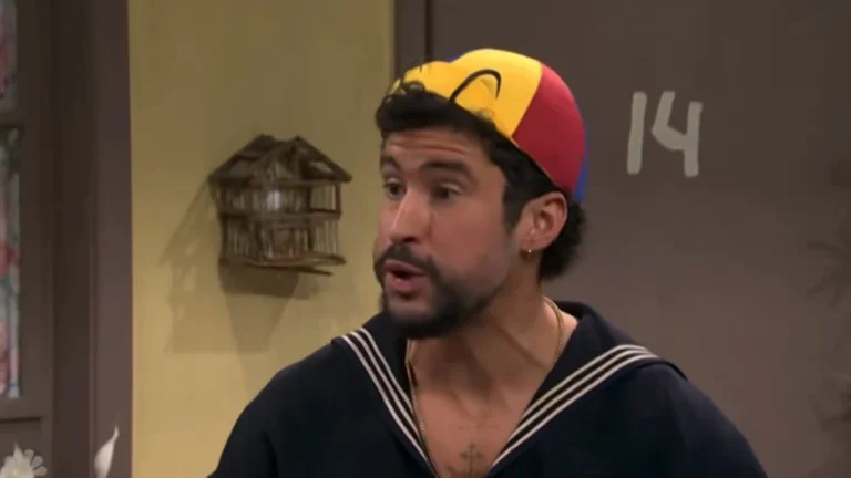 Bad Bunny imita a Quico de El Chavo del 8 en el programa SNL