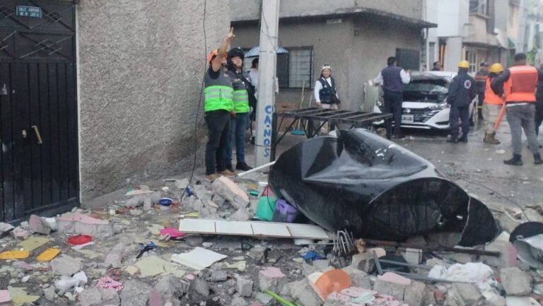 Explosión por tanque de gas LP en una casa deja lesionado con quemaduras de segundo grado en CDMX