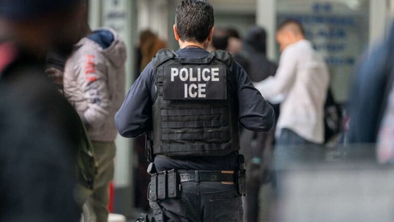 Cárteles ofrecen hasta 10 mil dólares por la muerte de agentes de inmigración de Estados Unidos