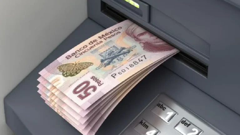 Roban 500 mil pesos a hombre tras retirarlos del banco en Apodaca, Nuevo León