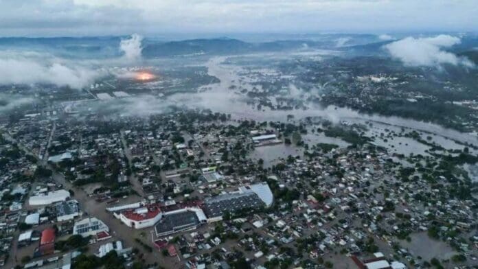 Claudia Sheinbaum asegura que a damnificados por lluvias 