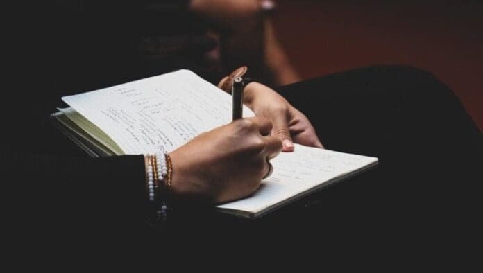 Las formas de expresión son nuestra identidad, afirma Raúl Arístides de la Academia de la Lengua desde Playa del Carmen