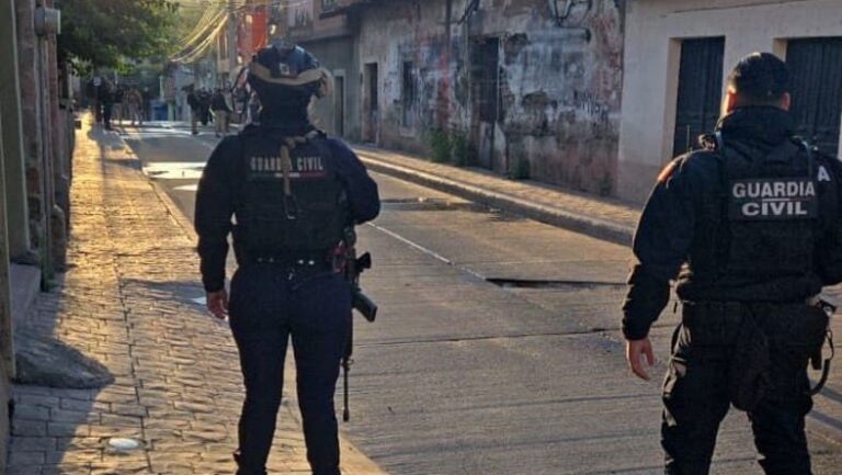 Video: Lanzan ataque armado con drones a la presidencia municipal de Zinapécuaro, Michoacán