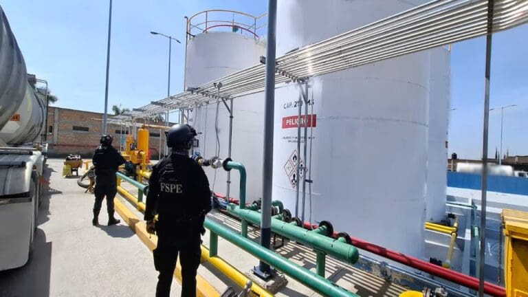 Aseguran más de un millón 600 mil litros de huachicol en Silao; mayor decomiso en la historia de Guanajuato