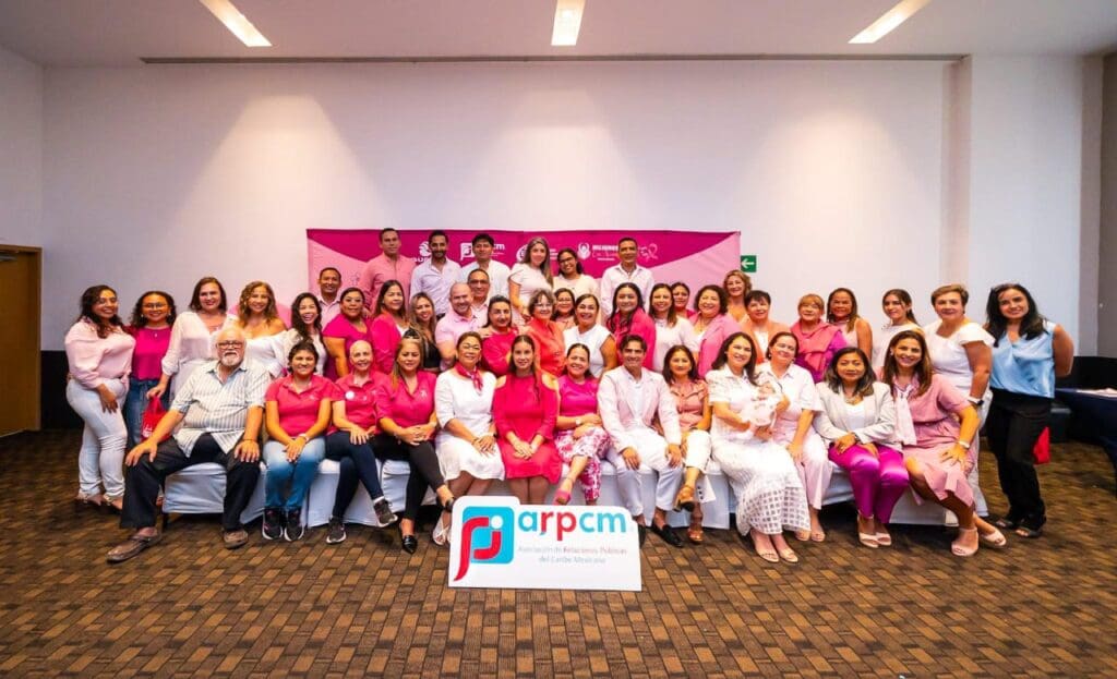 Cancún se viste de rosa: Aguakan, la ARPCM y empresarios cancunenses se unen en el “Desayuno Rosa 2025” contra el cáncer de mama