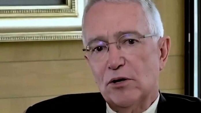 Afirma Ricardo Salinas Pliego que quiere pagar los impuestos que debe y acabar el litigio con el gobierno.