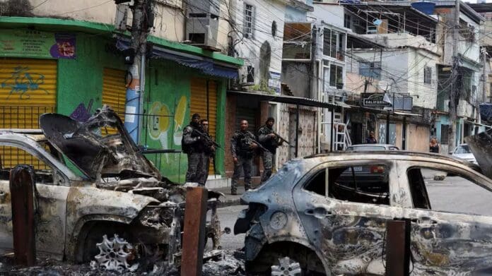 Video: Megaoperativo antidrogas deja al menos 60 muertos y 80 detenidos en Río de Janeiro, Brasil