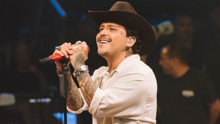 Christian Nodal comparece ante la Fiscalía de México por presunta falsificación de documentos de Universal Music