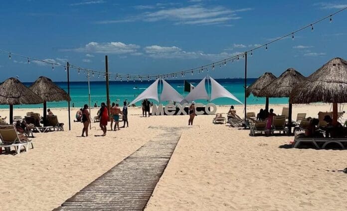 Gobierno de Estefanía Mercado busca frenar los efectos negativos de la gentrificación en Playa del Carmen.