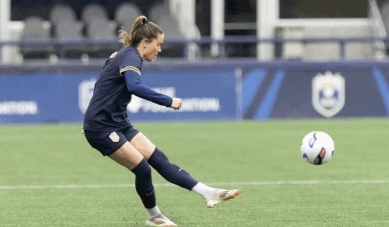 Entrenadora de futbol femenil en Estados Unidos reporta mejores resultados en cancha gracias a ChatGPT