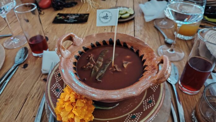 El Mole de Caderas, de Puebla para el mundo