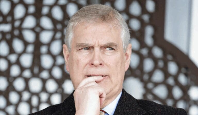 Esta es la compensación que recibe el príncipe Andrés tras perder sus títulos por abuso sexual en Inglaterra