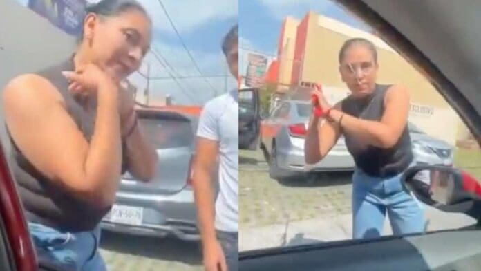 Video: Madre e hijo agreden a una conductora porque les obstruía el paso en un estacionamiento en Coacalco, Edomex
