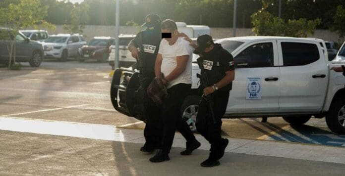 Detienen en Monterrey a un extorsionador; pedía dinero para devolver a un menor de edad desaparecido de Cancún.