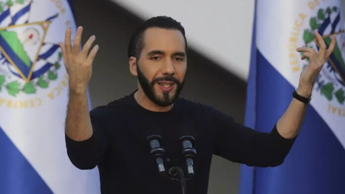 Video: Nayib Bukele ofrece becas universitarias y técnicas para todos los jóvenes de El Salvador