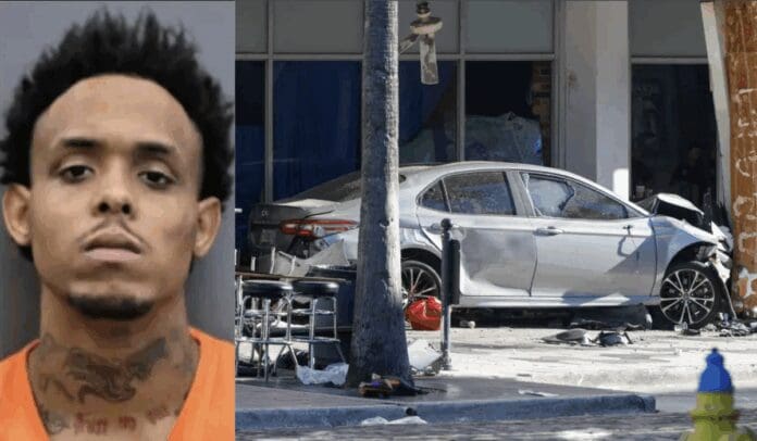 Tragedia en Tampa, Florida choque de conductor contra bar deja cuatro muertos