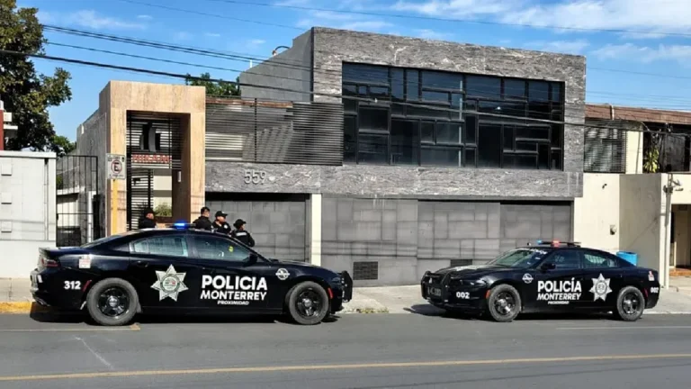 Roban 250 mil pesos en una empresa constructora en Monterrey, Nuevo León