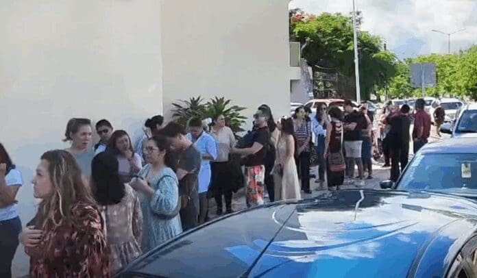 La 45 Muestra Nacional de Teatro en Cancún enfrenta críticas por desorganización y falta de boletos