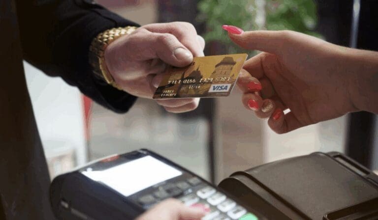 Comprar con tarjeta en el Buen Fin 2025 podría darte un premio de hasta 250 mil pesos