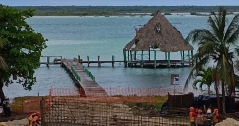 Revocan la suspensión a la casa de descanso de la Sedena en Bacalar; magistrados autorizan que siga la obra.