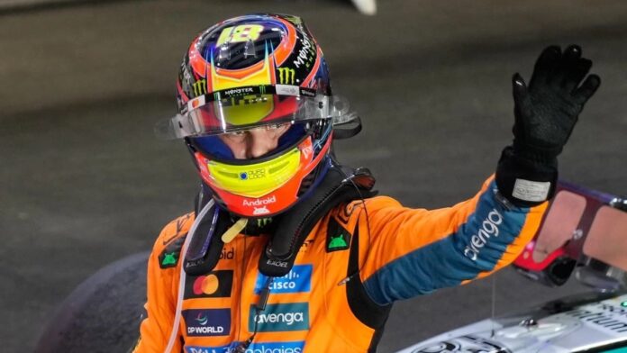 Video: Oscar Piastri gana la carrera sprint de F1 en Qatar y recorta ventaja de Lando Norris