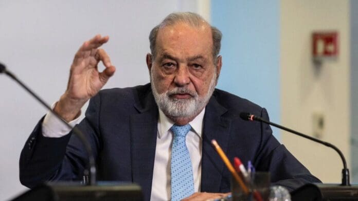El millonario empresario Carlos Slim vuelve a insistir en que México debe invertir 25 por ciento del PIB si quiere crecer.