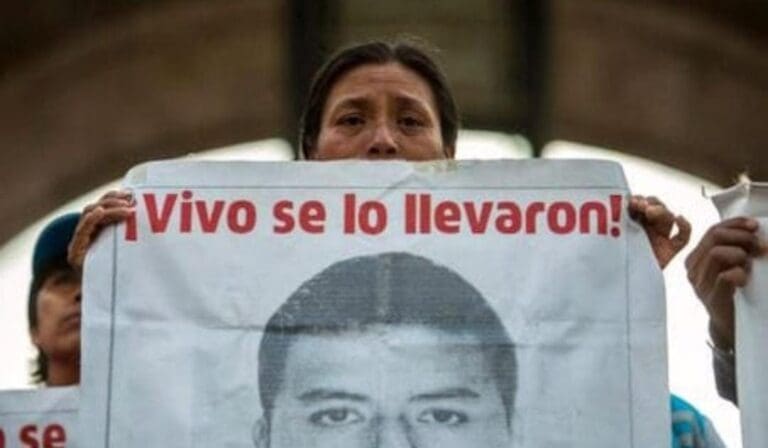 Fallece Genoveva Sánchez, madre de Israel Caballero, uno de los 43 normalistas desaparecidos de Ayotzinapa