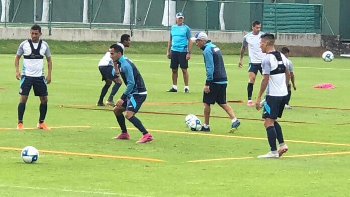Cruz Azul inicia su aventura en la Copa Intercontinental 2025 con su primer entrenamiento en Qatar