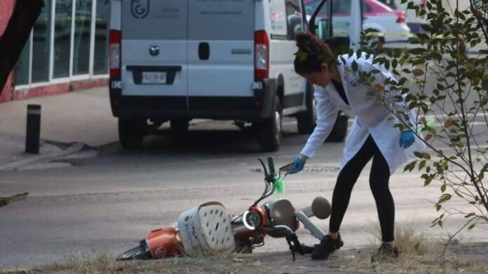 Asesinan a ciclista de ocho balazos en alcaldía Venustiano Carranza, CDMX