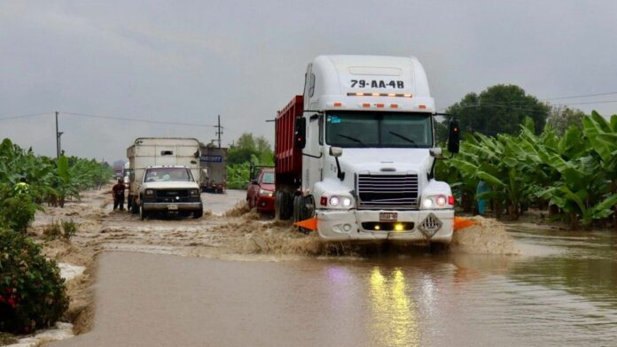 Intensas lluvias dejan un hombre muerto y otro desaparecido en Tabasco