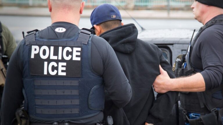ICE arresta erróneamente a ciudadano de Estados Unidos por “parecer de Somalia”