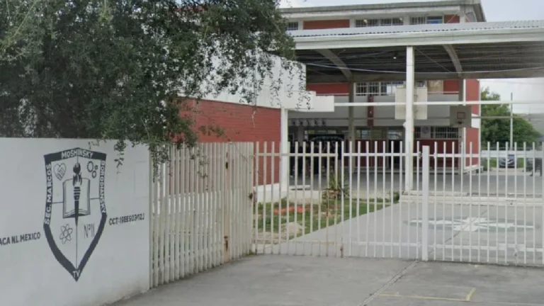 Adolescente ataca con tijeras a compañero de clase en Apodaca, Nuevo León