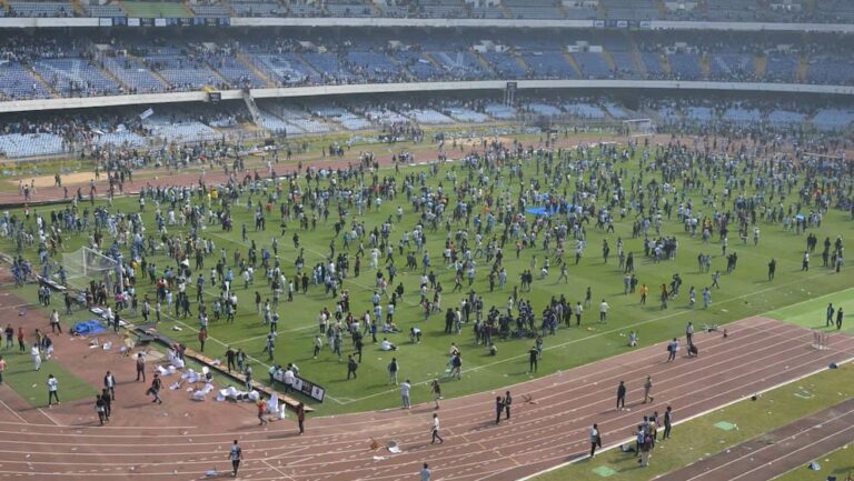 Video: Visita de Lionel Messi a un estadio termina en caos y disturbios en Calcuta, India
