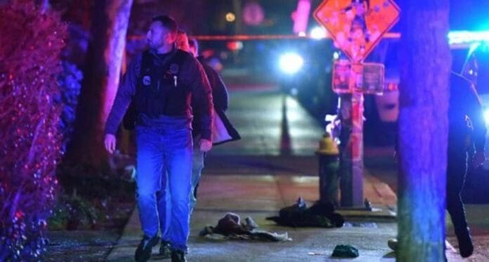 Reportan al menos dos muertos y ocho heridos en un tiroteo en la Universidad de Brown en Estados Unidos. Hay un detenido.