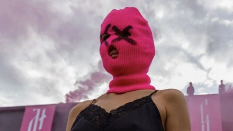 Agrupación musical Pussy Riot es designada como "organización extremista" en Rusia
