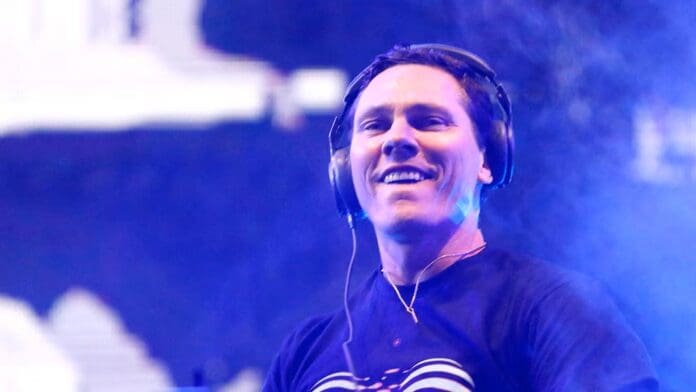 DJ Tiësto ofrecerá un concierto gratuito frente a la Gran Pirámide de Giza, en Egipto