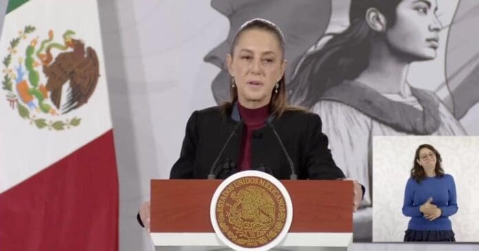 Empresas de Salinas Pliego deberán pagar 51 mil mdp al SAT en enero de 2026, aseguró la presidenta Claudia Sheinbaum.