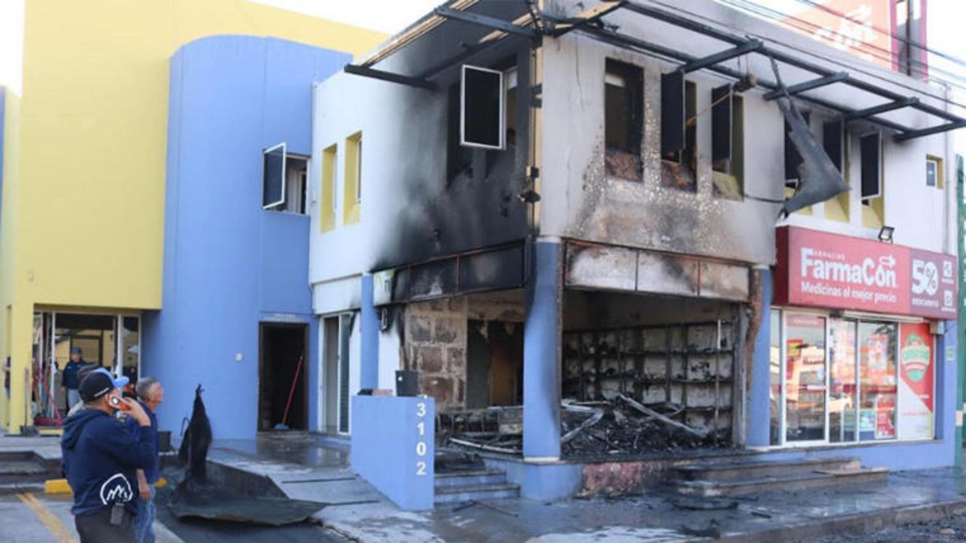 Hombres armados incendian un jardín de niños en Culiacán, Sinaloa