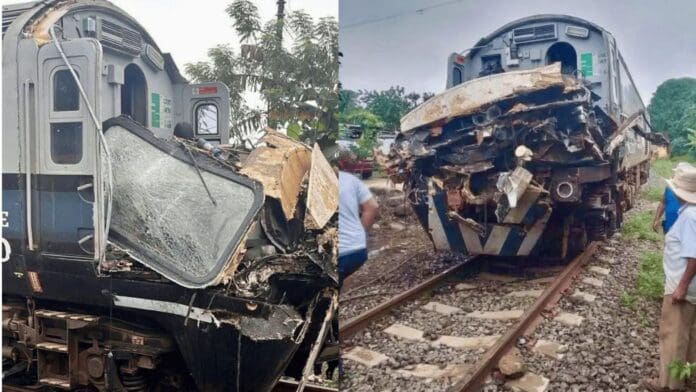 Conductor de tráiler choca contra el Tren Interoceánico en Chiapas