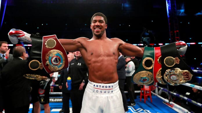 Video Boxeador Anthony Joshua sufre un accidente en Nigeria; hay dos muertos