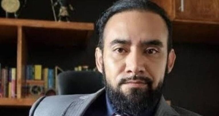 Denuncian que abogado se autonombra mujer para no pagar la pensión de su hija en Durango. Un caso muy polémico.