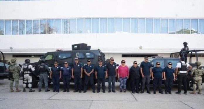 Vinculan a proceso a 11 policías por presuntos nexos con la delincuencia en Chiapas. Son de al menos tres municipios distintos.