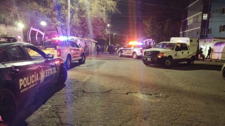 Matan a hombre a golpes mientras comía alitas en Ecatepec, Edomex