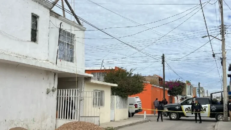 Adulto mayor muere tras caer de un segundo piso en Durango