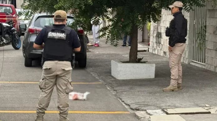 Hallan feto humano enrollado en una cobija en Veracruz