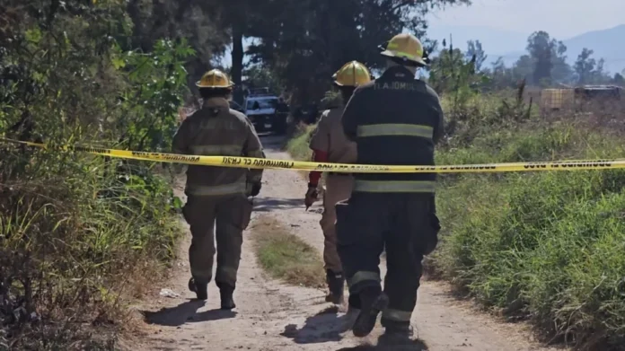 Abandonan 30 mil litros de químico altamente tóxico en Tlajomulco, Jalisco