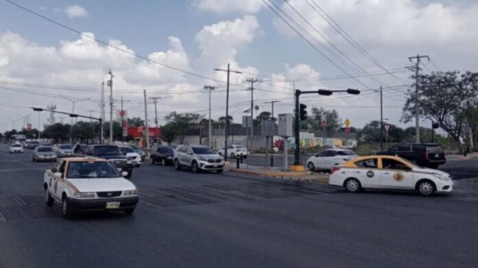 Video: Madre e hijo son golpeados por una presunta maestra tras un incidente vial en Valle de Chalco, Edomex