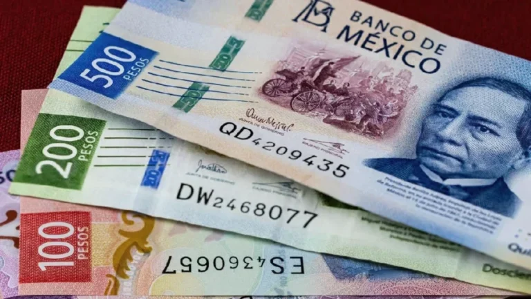 Roban un millón de pesos a hombre que iba a depositar en un banco en Toluca, Edomex