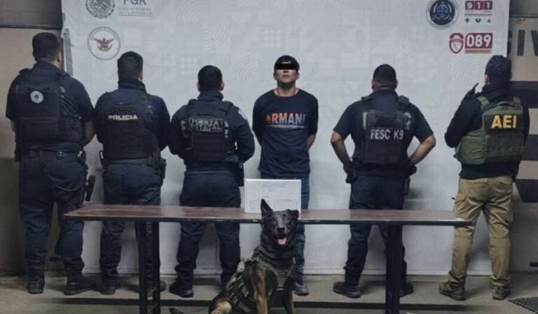 Mujer es tomada como rehén y encañonada por su hijo en Baja California