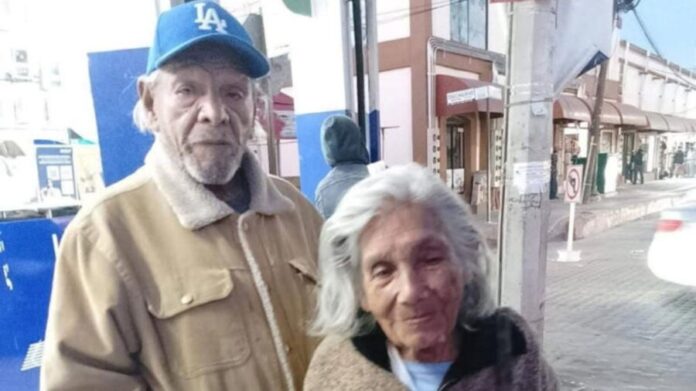Abandonan a pareja de adultos mayores en un hospital de Guaymas, Sonora